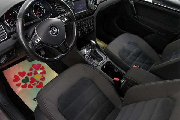 Volkswagen Golf Sportsvan - Image 12
