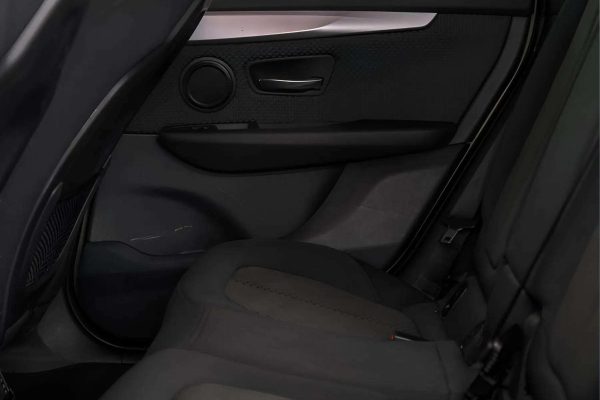 BMW 216 - Image 22