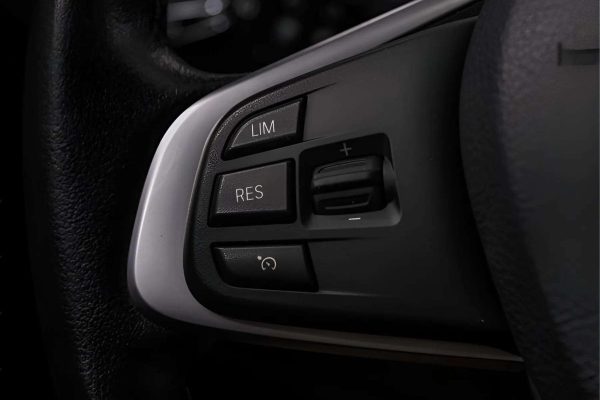 BMW 216 - Image 19
