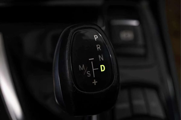 BMW 216 - Image 6