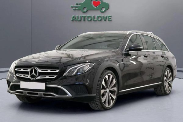 Mercedes-Benz E220