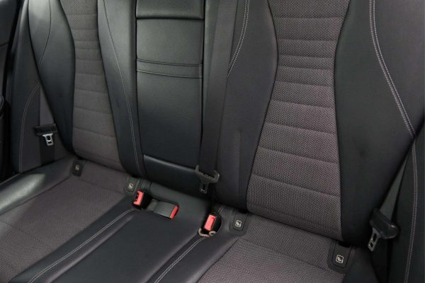 Mercedes-Benz E220 - Image 34