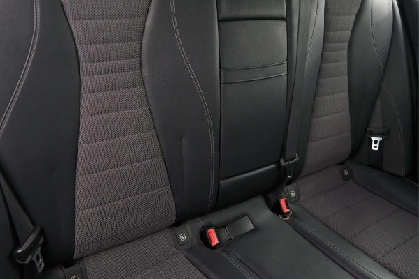 Mercedes-Benz E220 - Image 20