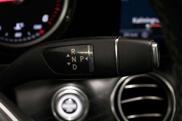Mercedes-Benz E220 - Image 5