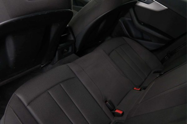 Audi A4 - Image 22