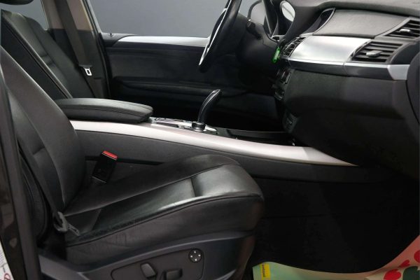 BMW X5 - Image 14