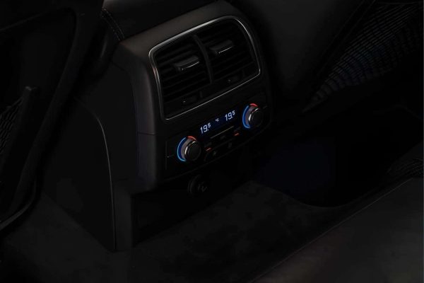 Audi A6 - Image 22