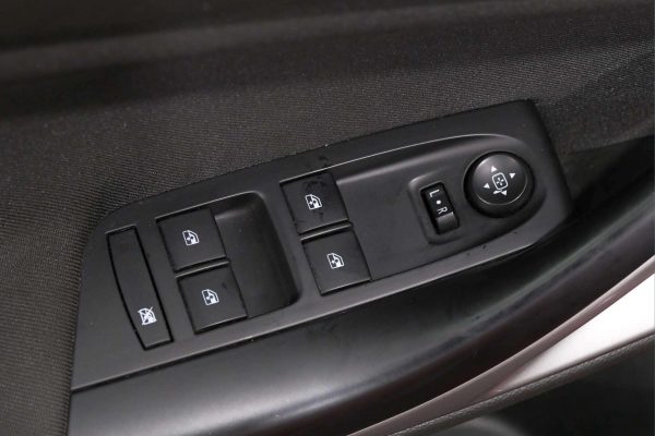 Opel Astra - Image 11