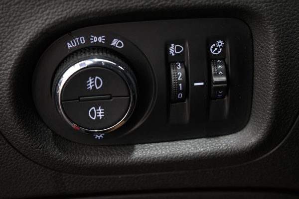 Opel Astra - Image 8