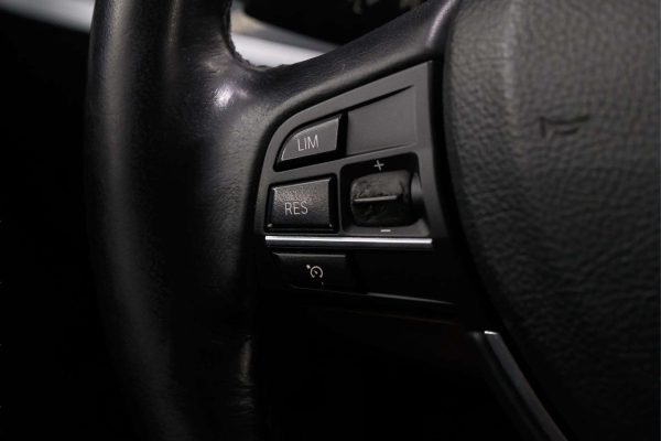 BMW 520 - Image 24