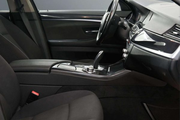 BMW 520 - Image 13