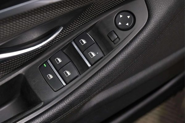 BMW 520 - Image 11