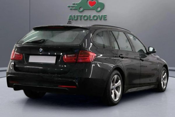 BMW 320 - Image 4