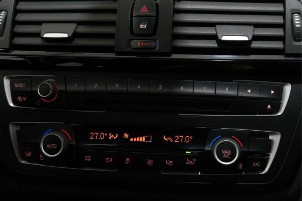 BMW 320 - Image 21