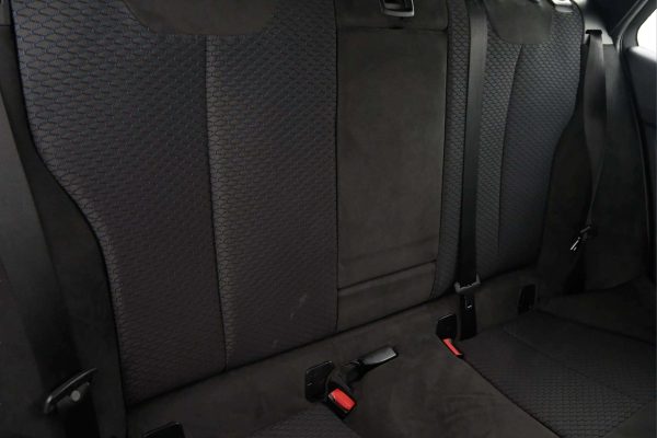 BMW 320 - Image 14