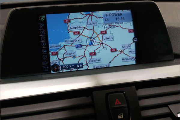 BMW 320 - Image 5