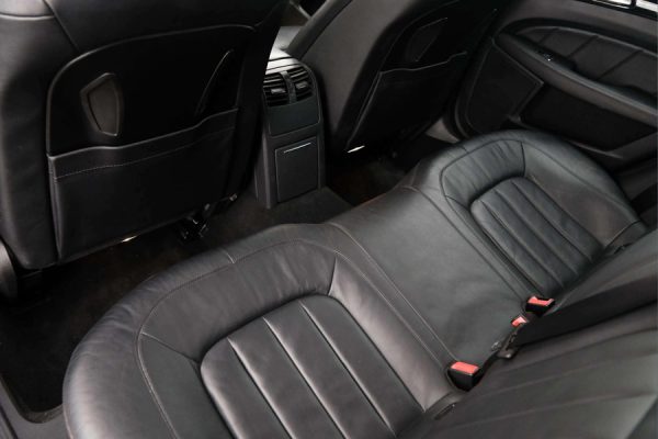 Mercedes-Benz CLS350 - Image 33