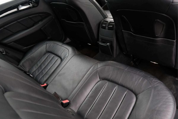 Mercedes-Benz CLS350 - Image 22