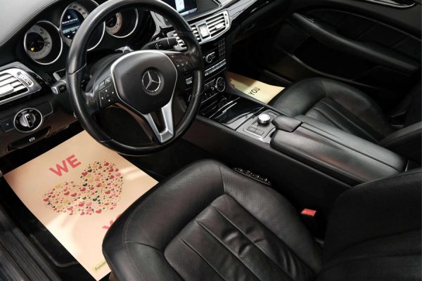 Mercedes-Benz CLS350 - Image 13