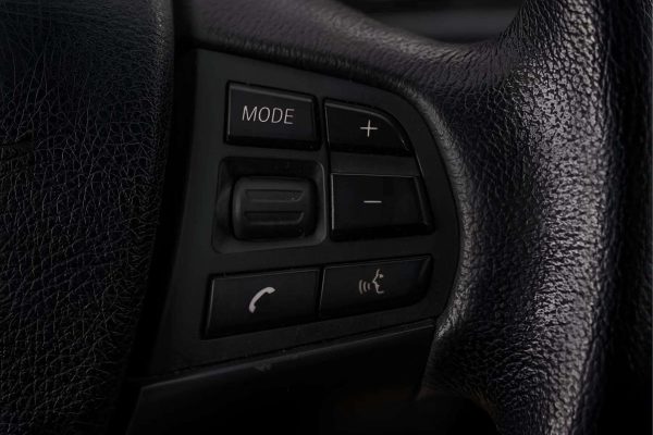BMW 318 - Image 25