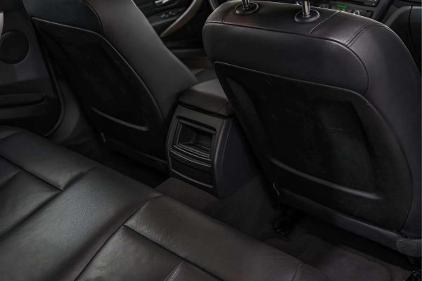 BMW 318 - Image 16