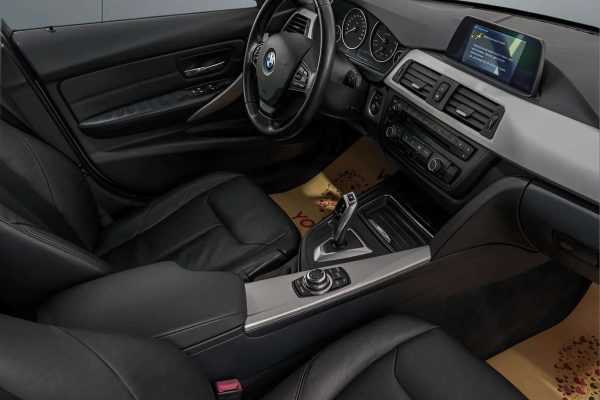 BMW 318 - Image 14