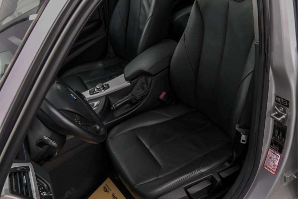 BMW 318 - Image 9