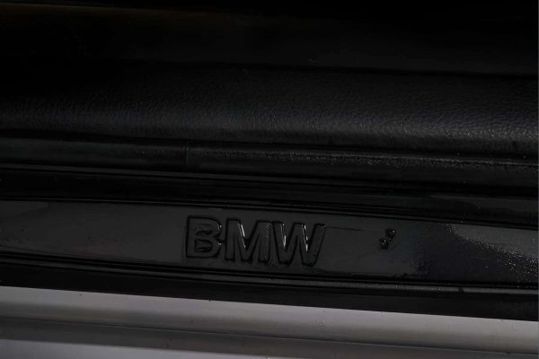BMW 318 - Image 8