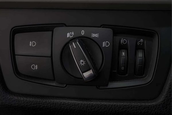 BMW 318 - Image 7