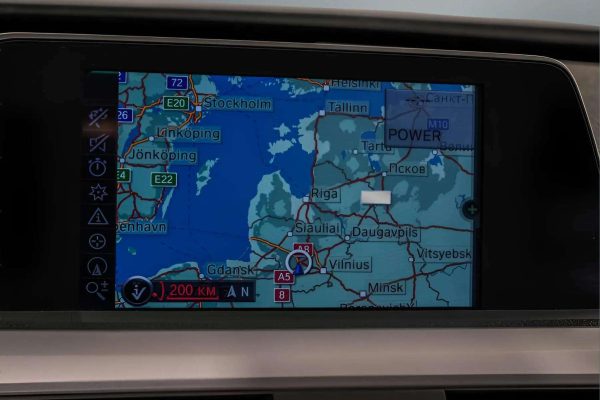 BMW 318 - Image 6