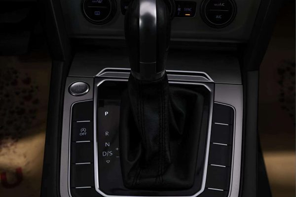 Volkswagen Passat - Image 24