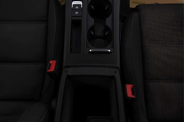 Volkswagen Passat - Image 23