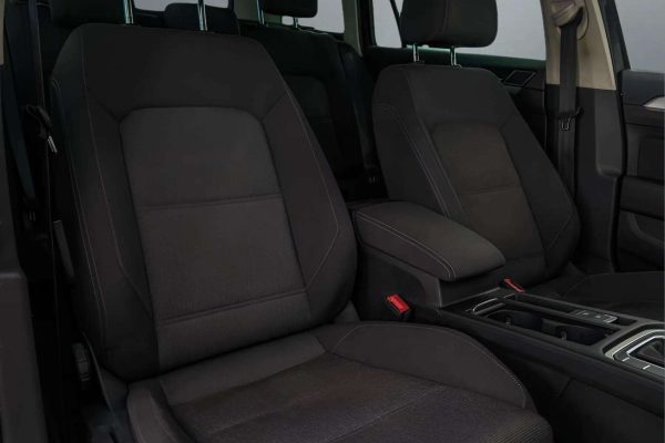 Volkswagen Passat - Image 15