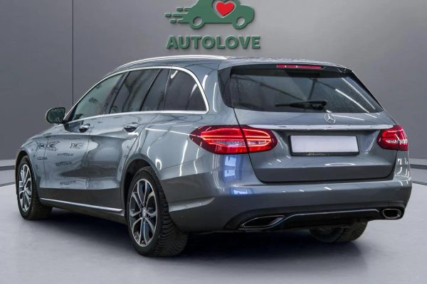 Mercedes-Benz C350 - Image 3