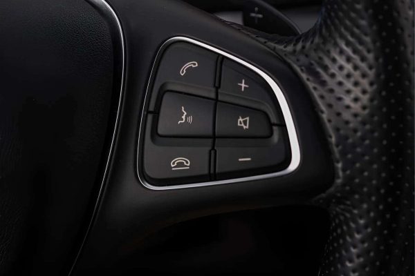 Mercedes-Benz C350 - Image 32
