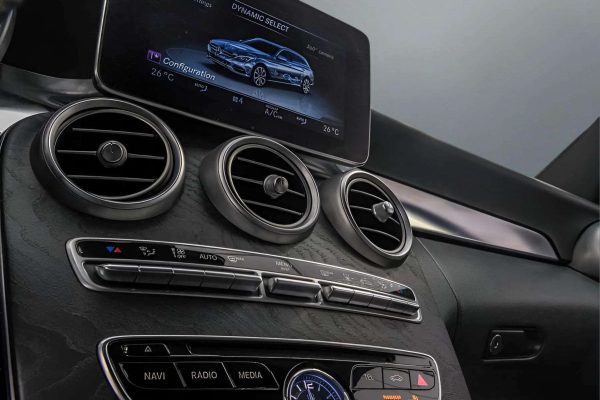 Mercedes-Benz C350 - Image 10