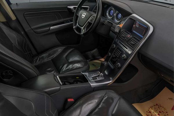 Volvo xc60 - Image 20