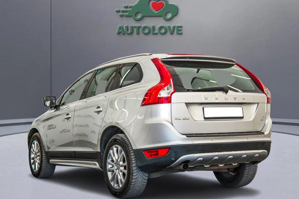 Volvo XC60 - Image 3
