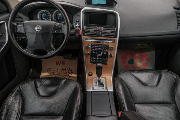 Volvo XC60 - Image 26