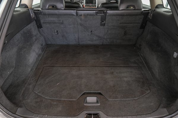 Volvo XC60 - Image 19
