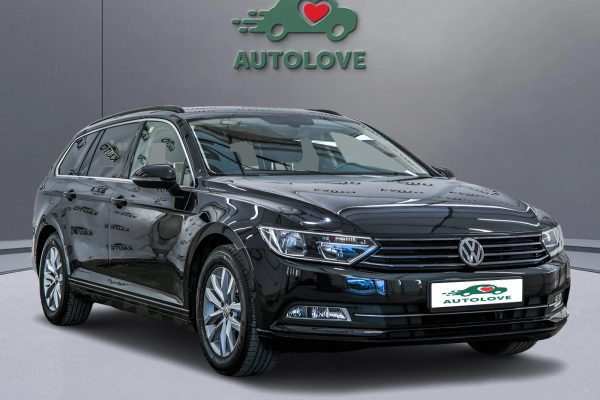 Volkswagen Passat - Image 2