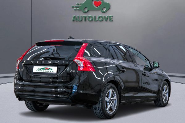 Volvo V60 - Image 4