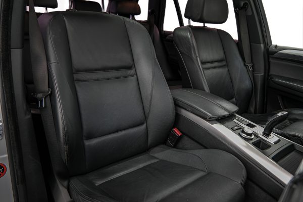 BMW X5 - Image 11