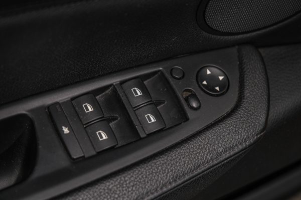 BMW X5 - Image 10