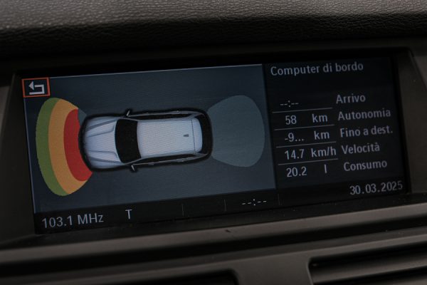 BMW X5 - Image 2