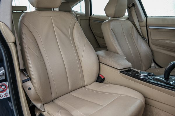 BMW 320 Gran Turismo - Image 10