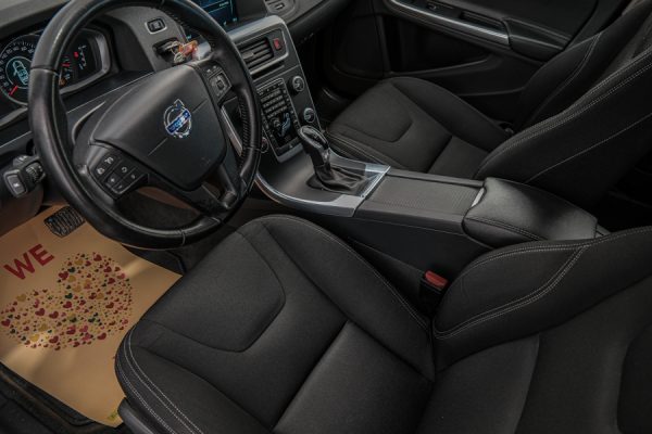 Volvo V60 - Image 11