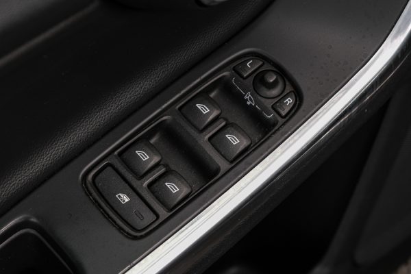 Volvo V60 - Image 10