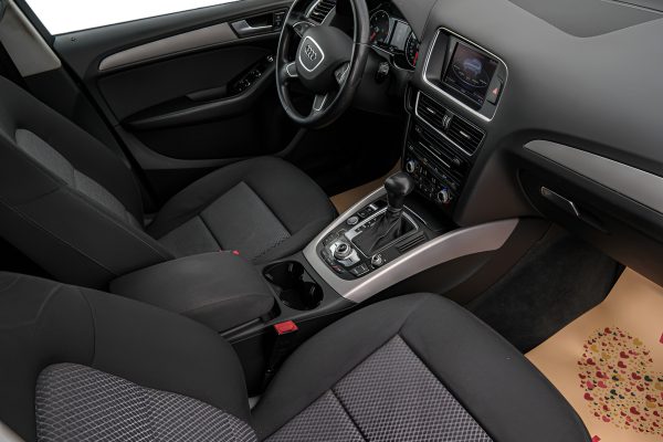 Audi Q5 - Image 18