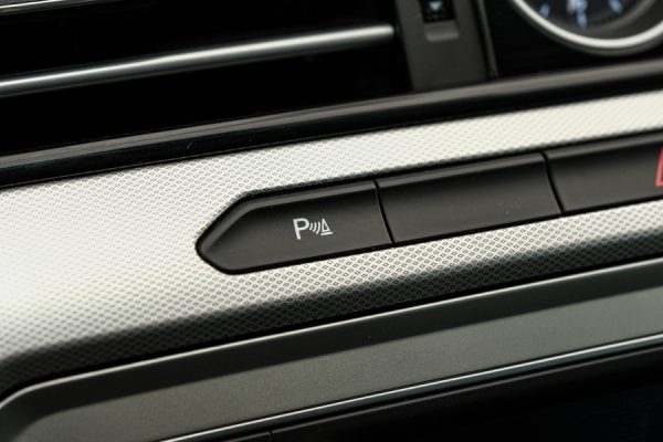 Wolkswagen Passat - Image 8